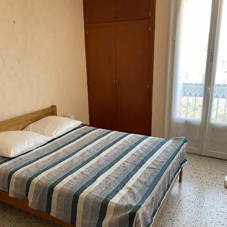 Apartment Pres De La